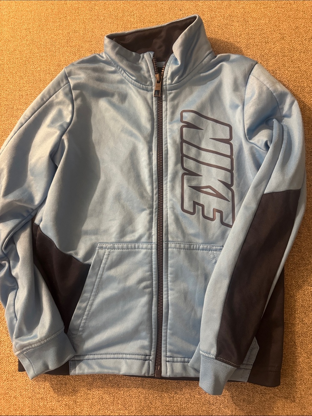 5/$15- Nike sweatshirt size 7